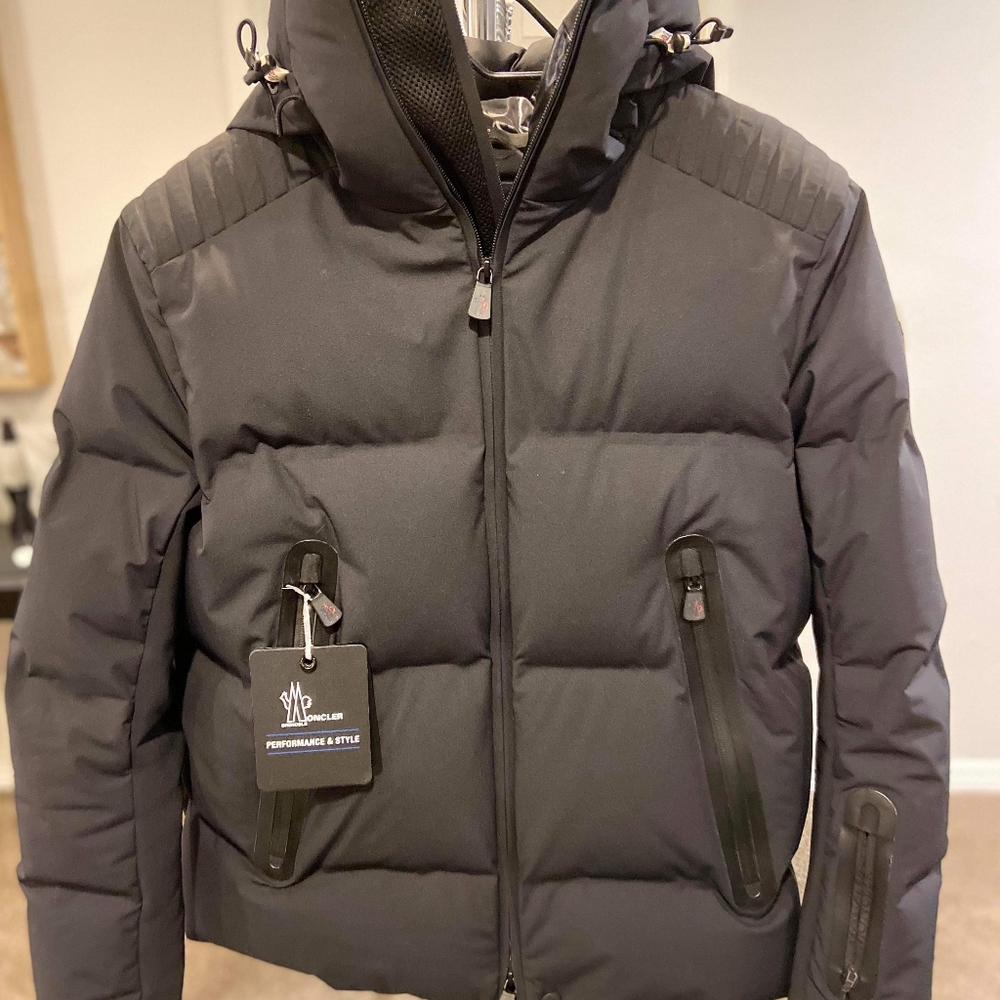 MONCLER CALAITA HOODED PADDED JACKET